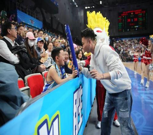 维尼修斯遭,儿童戏谑,猴子,开云,KaiYun,开云官网,kaiyun·开云（中国）官网,kaiyun·开云（中国）下载,开云APP